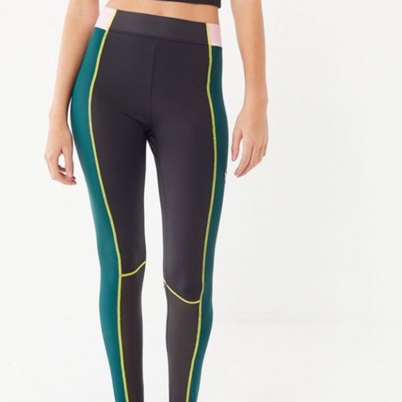 Trailblazer Women's Stir Up Leggings - Picture 7 of 14